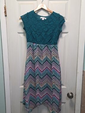 Xhilaration Teal Lace Bodice Chevron-Print Girls Dress
